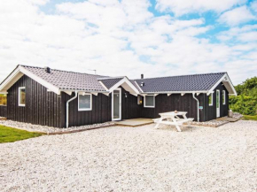 Gorgeous Holiday Home in Hvide Sande with Sauna
